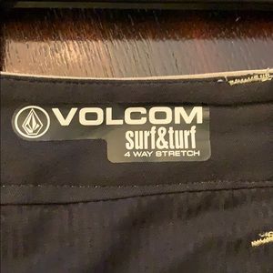 Men’s Volcom shorts beige shorts
